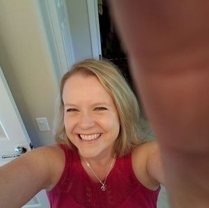 Meet your Posher, Paula